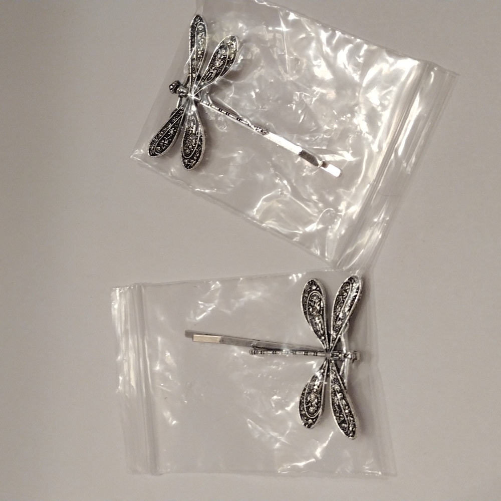 HP!! NWT Set of Two Adorable Boho Silver Dragonfly Hair Clips/Bobby Pins! - Picture 13 of 13